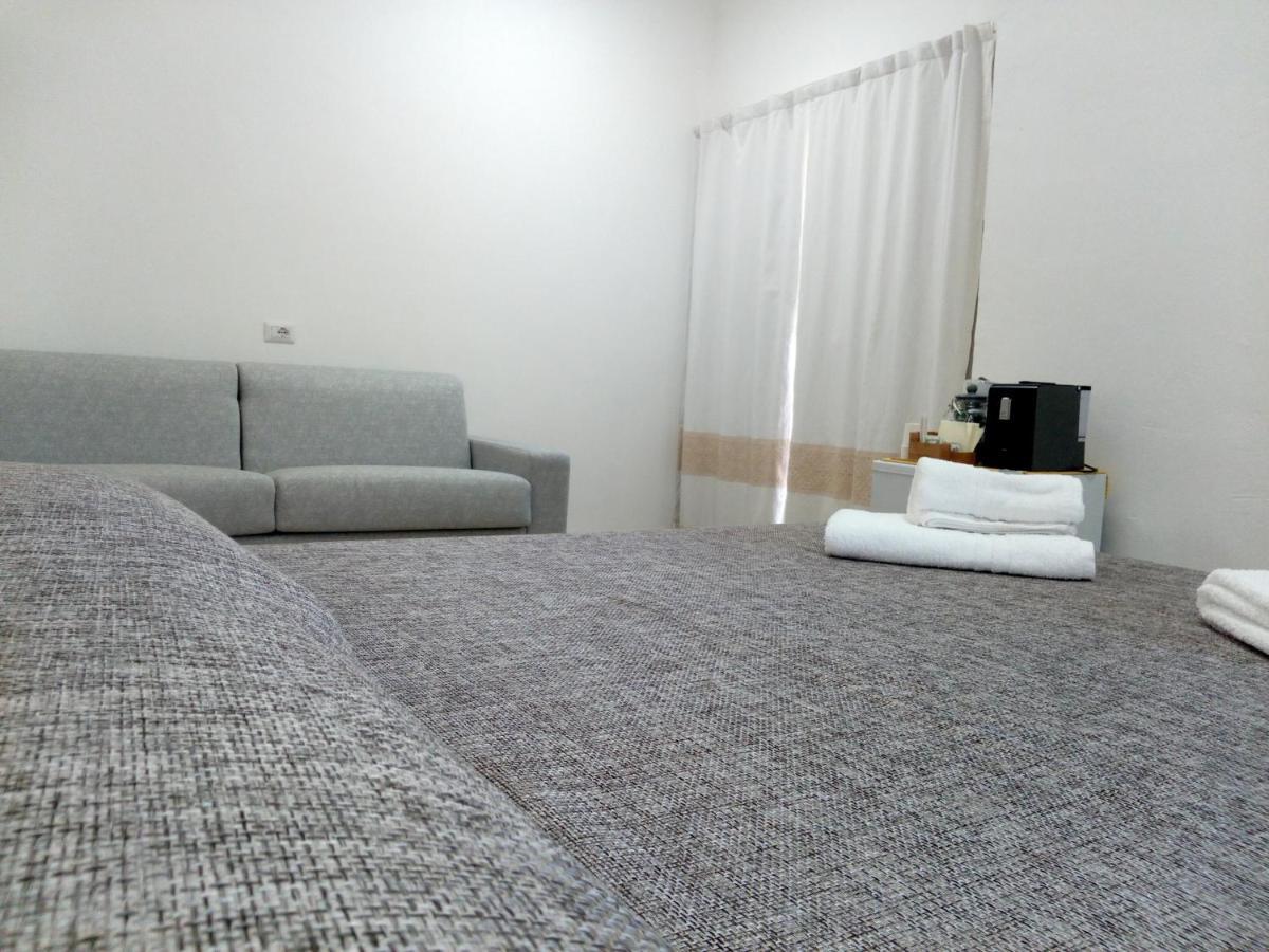 Gasthuis Flamingo Guest House- *